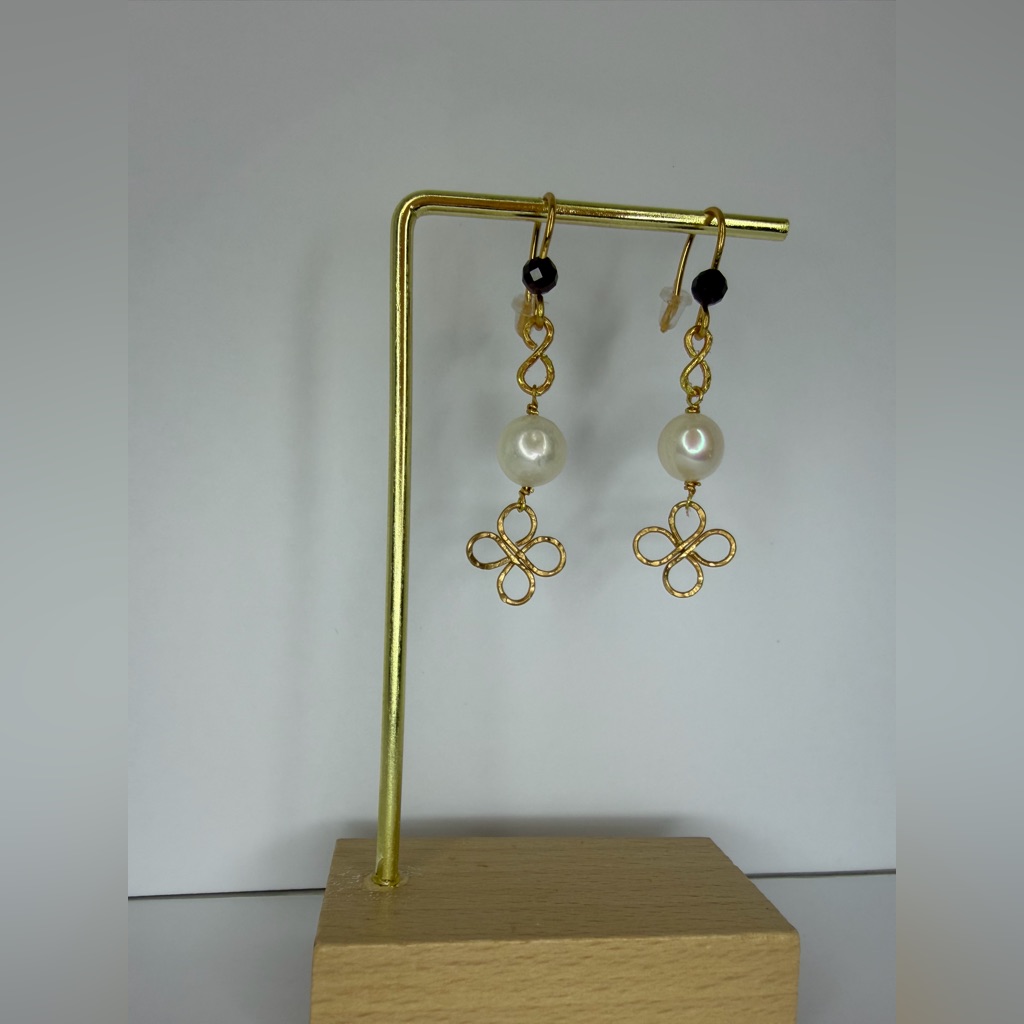 Pearl And Garnet Drop Earrings